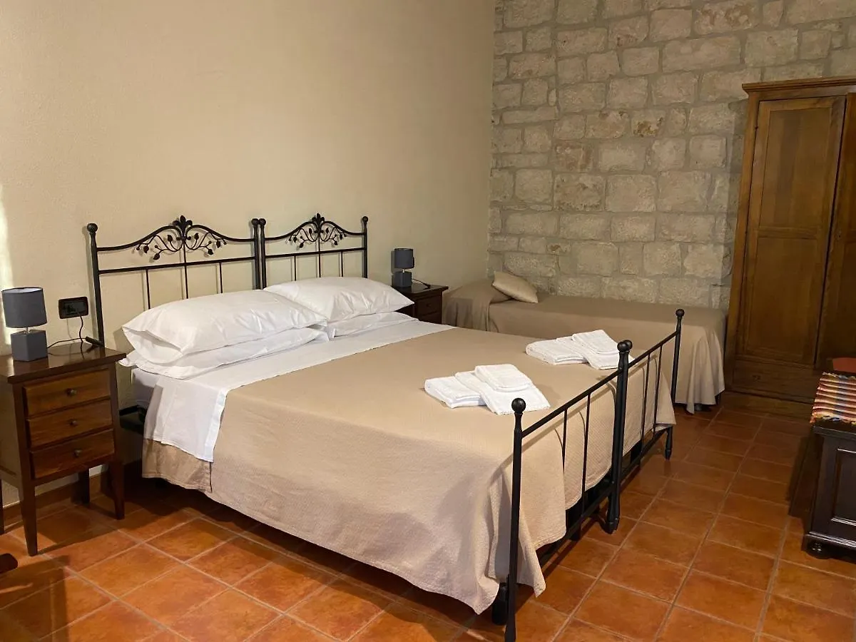 Farm stay Agriturismo Il Melograno Cannizzara
