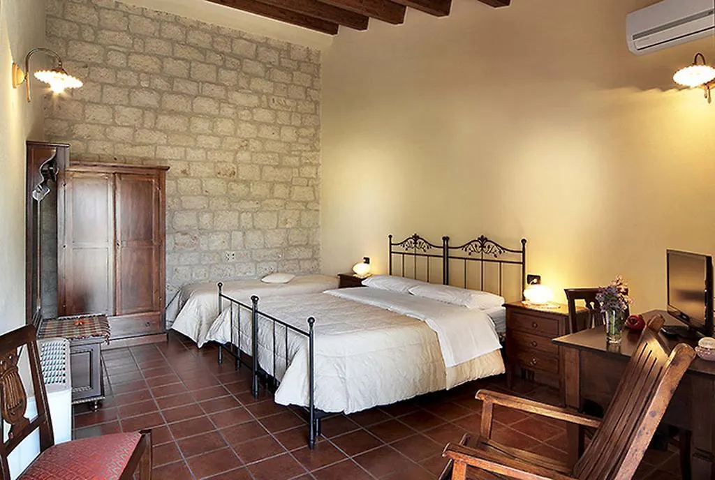Agriturismo Il Melograno Cannizzara Farm stay