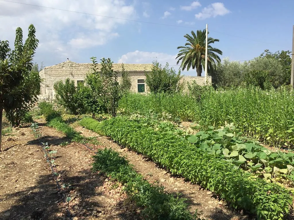Agriturismo Il Melograno Cannizzara 0*,  Italy