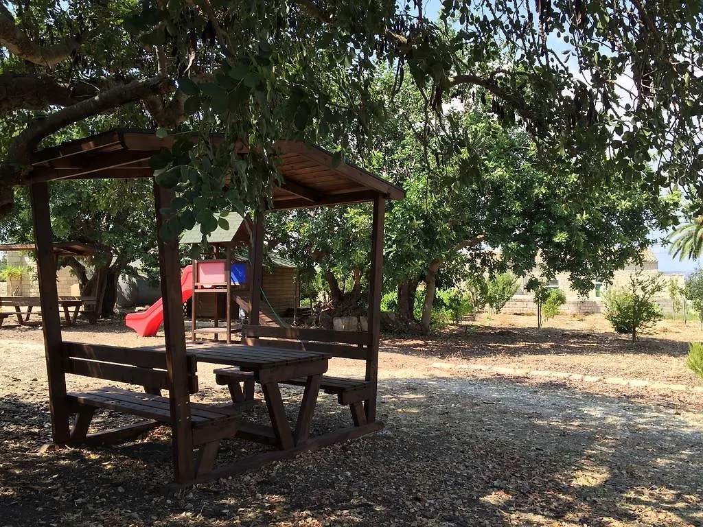 Agriturismo Il Melograno Cannizzara Farm stay